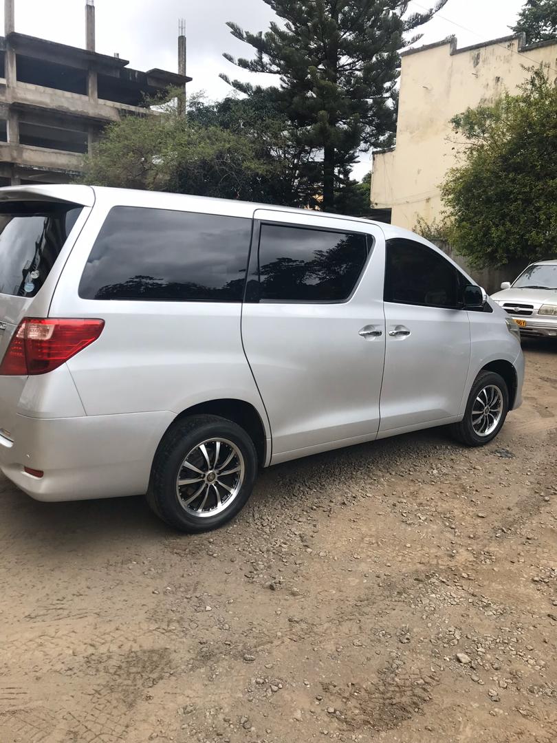 Private transfer riverside shuttle bus